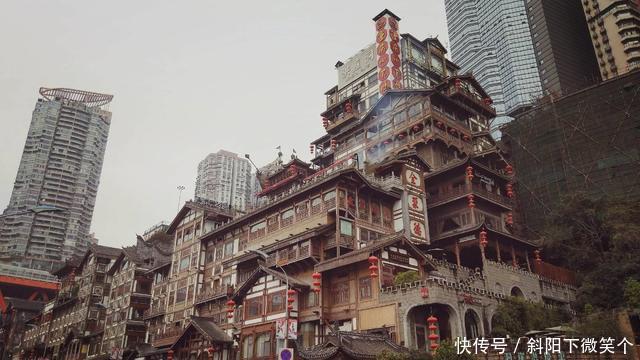 作为二线最强城市,重庆是怎么做到房价最低的