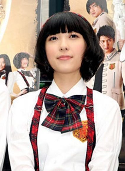 五熊   艺名(五熊)的来历:因其在《终极一班》中饰演的蔡五熊深受广大