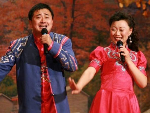 赵本山小品里的赵海燕,没想到老公是他!儿子帅