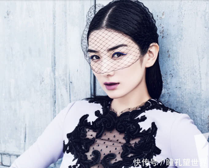 曾是娱乐圈当红小花,却突遇渣男被彻底搞臭,今