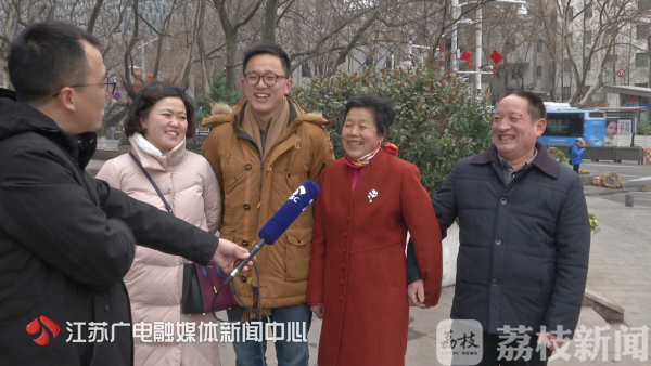 最怀念小时候过年穿新衣、放擦炮…你的年味