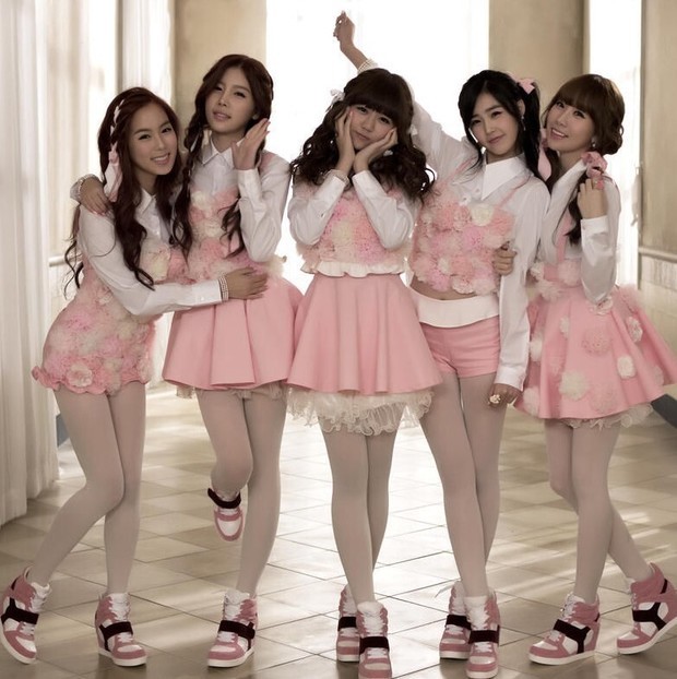 谁知道这个是韩国的那个女子五人组合?_360问答