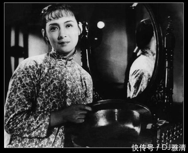 王丹凤:从影迷到大明星!一生只与一人谈恋爱,这