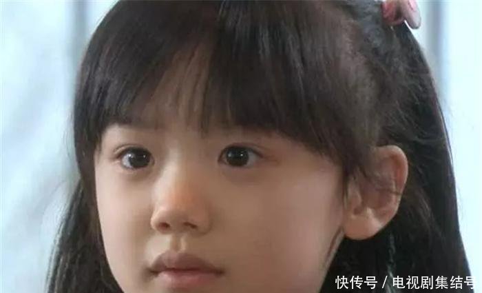 不靠浓妆黑化:毛晓彤惊悚…而年纪轻轻的她,却