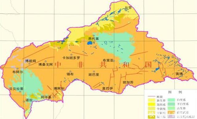 推翻表弟当总统，10年后参观中国故宫，回国后宣布：我要当皇帝！