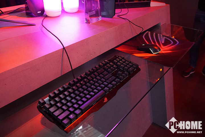 2017台北电脑展ROG展台直击 电竞玩家天堂(图3) 2017台北电脑展ROG展台直击 电竞玩家天堂(图3)