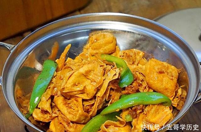 有荤有素的简单小炒菜,孩子家人都喜欢,营养美