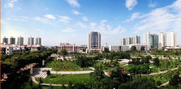 全国特大型企业----齐鲁石化公司座落于临淄区境内.