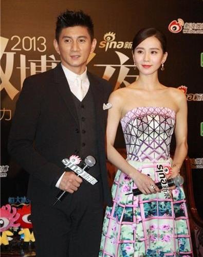 陈晓陈妍希机场给萌宝喂奶,吴奇隆刘诗诗机场