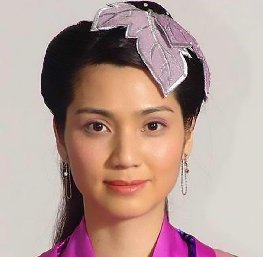 洪欣年轻时为何惊艳香港娱乐圈?看了六个角色