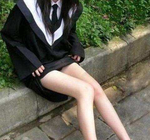 39岁大叔冒充清华大学生, 与女大专生约会, 完