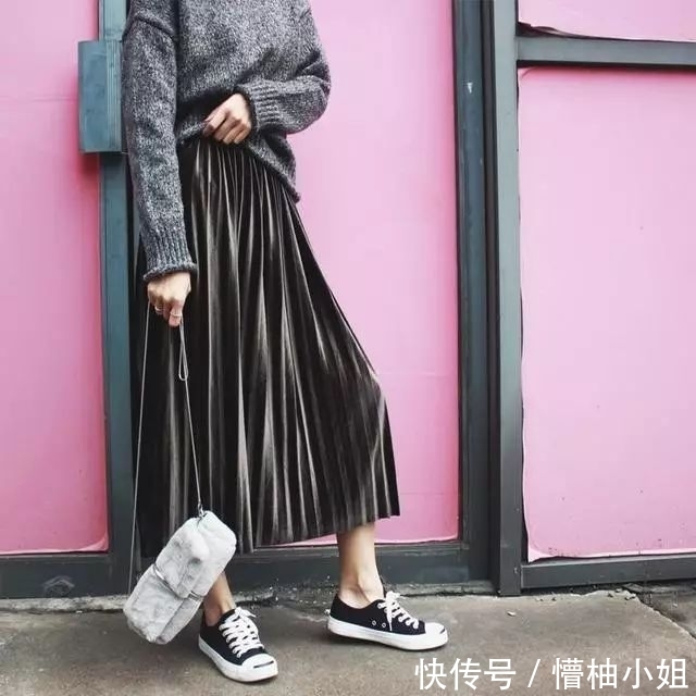 冬天穿搭百褶裙,让你优雅与气质共存