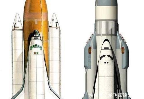 有网友问为什么美国航天飞机发射的时候中间那