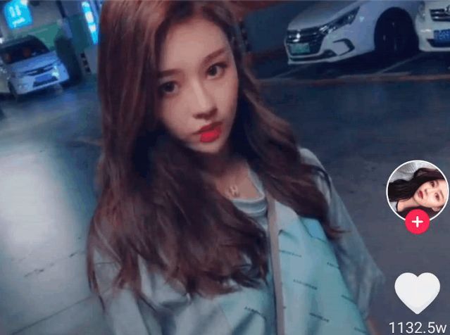 抖音第一美女被封,高中就被开除,经常在外面鬼