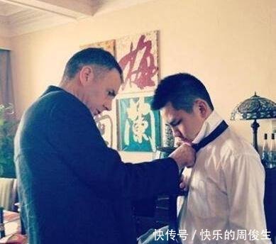 金星结婚啦!51岁金星意大利举办婚礼,穿中国式