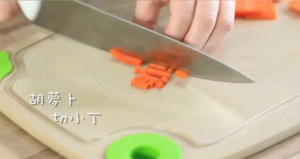 辅食:这种水果非常适合宝宝吃,好吃还补钙!