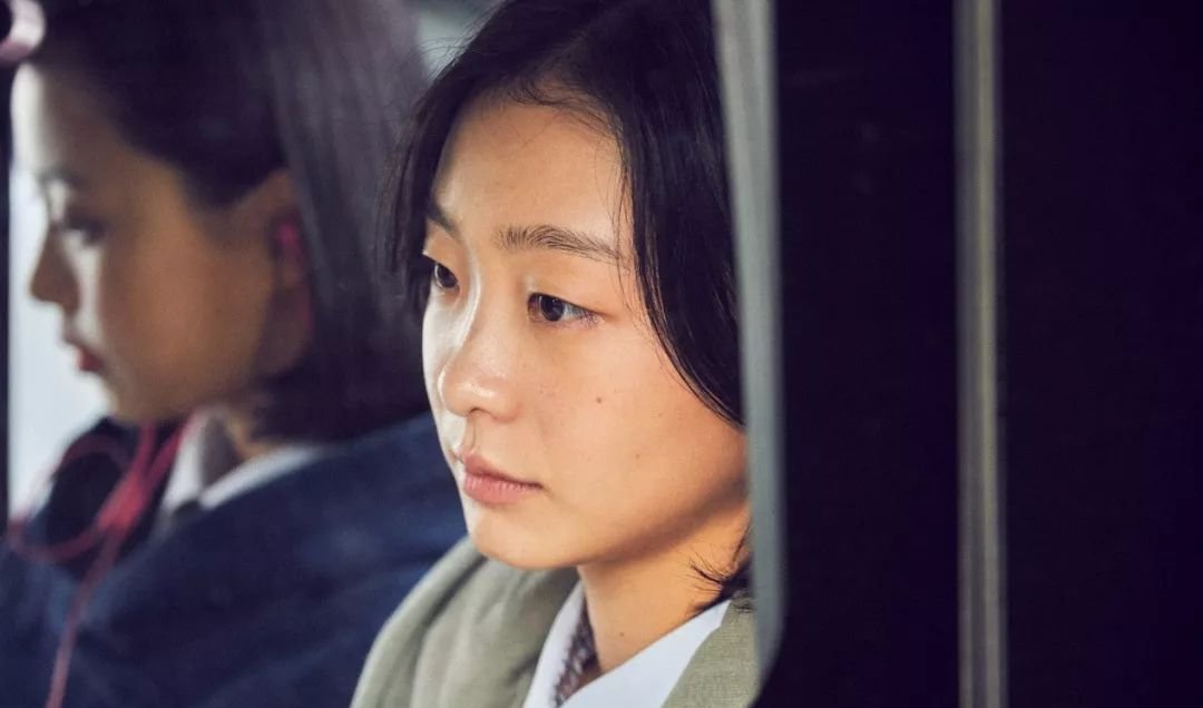 2018韩国电影:《与神同行2》超千万,恐怖片《