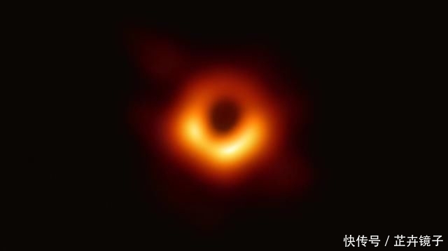 人类首张黑洞照片公布!黑洞照片的出现意味着