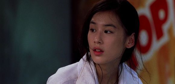 周星驰电影《功夫》里面那个哑巴女主角叫什么