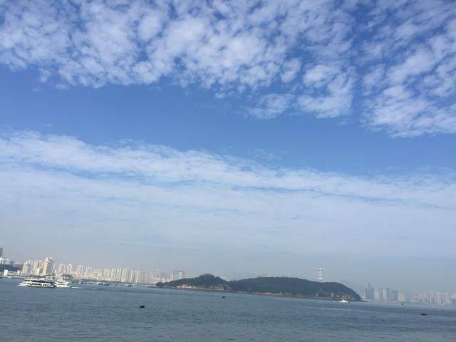 高中\/中专学历怎样才能成为公务员?_【快资讯