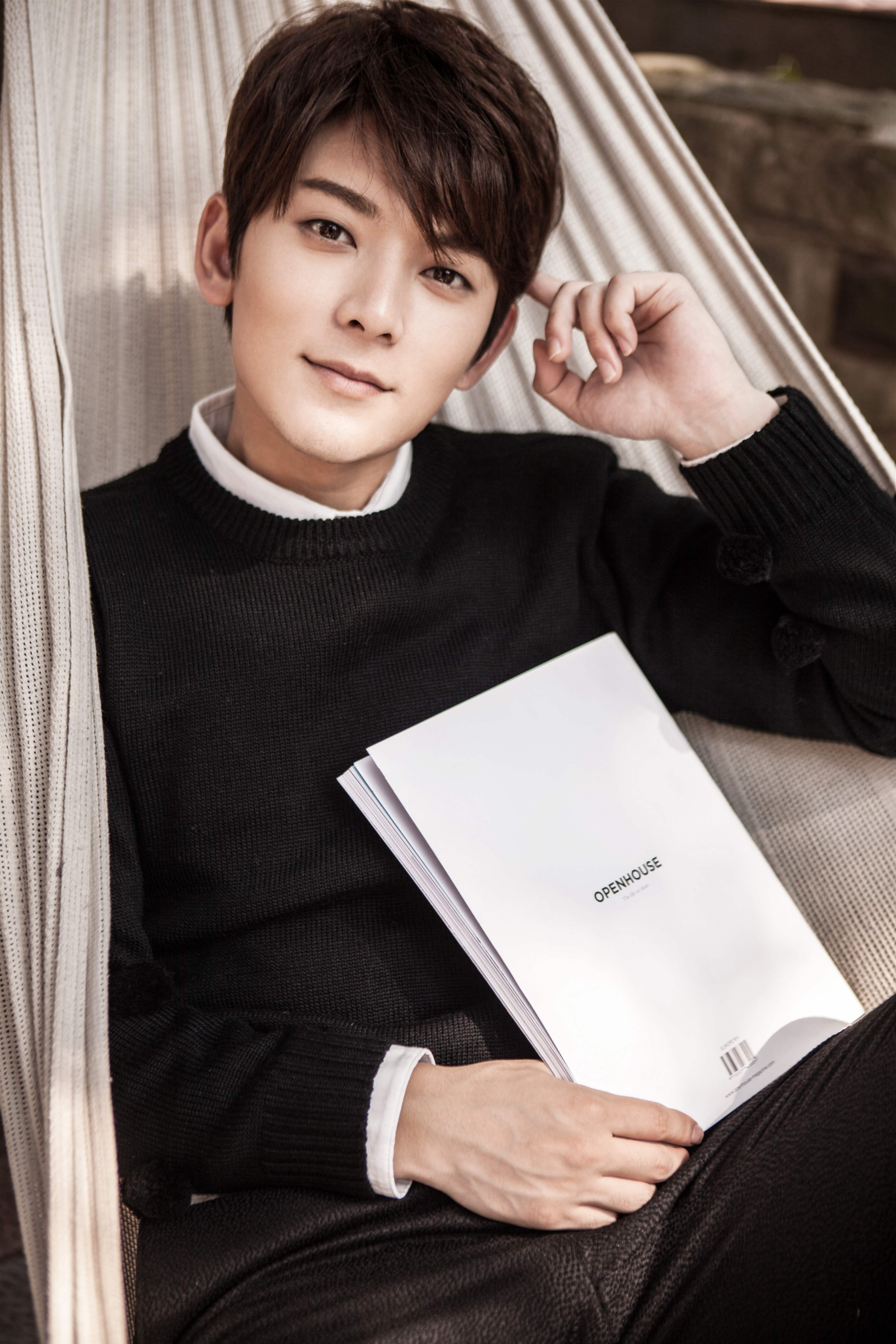 陈翔发文承认与毛晓彤分手 否认炒作望给私人空间