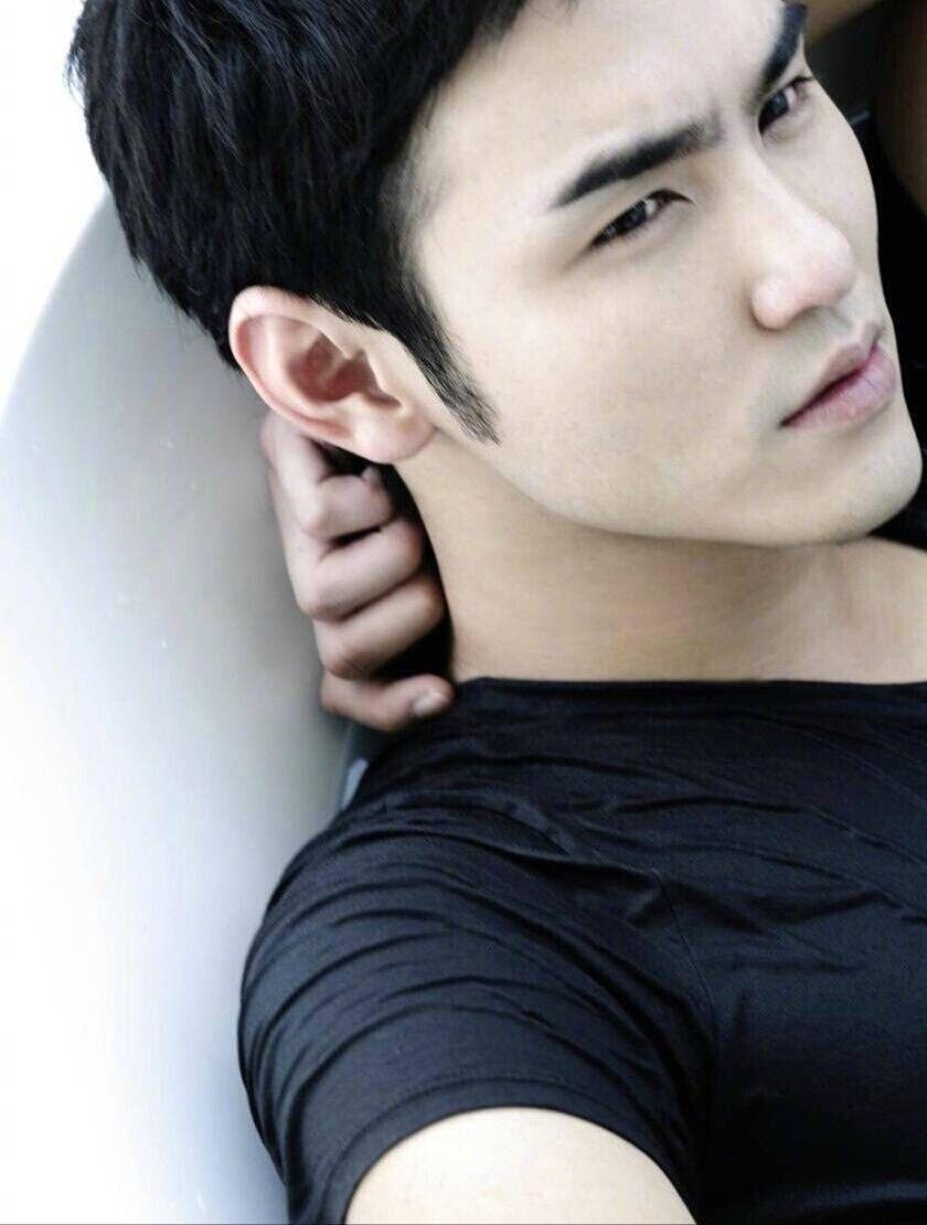 内地女王们为何都要搭档台湾过气男明星?