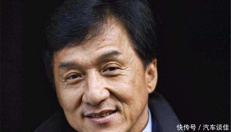 别人改名字是因为不好听,这个女星因名字好听