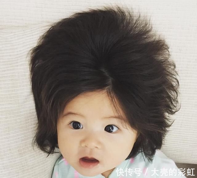 超猛发量的日本爆炸头宝宝,不到一岁头发的面