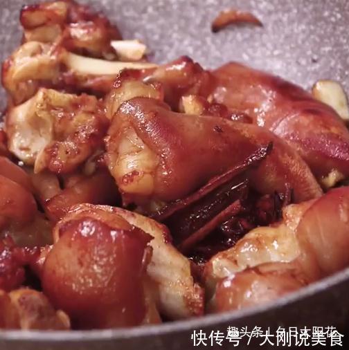 猪脚怎么炖才好 t0157a2470d1a08ef5b.jpg
