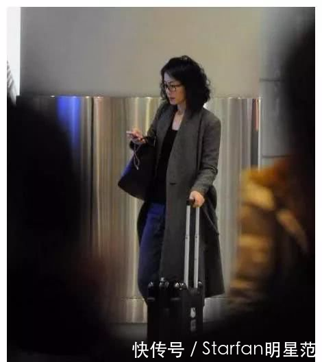 原来机场街拍都是骗人的,这几位女星才是赶飞