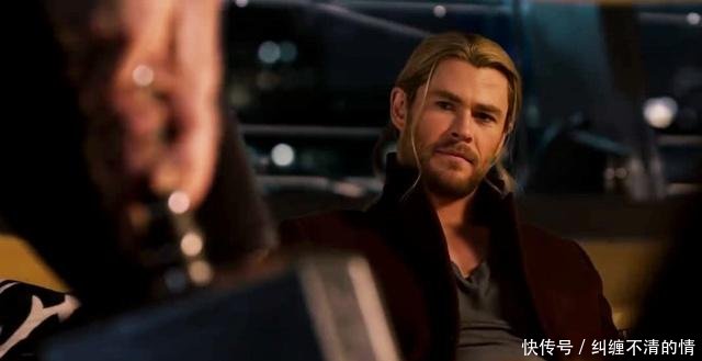 《复联4》拿起雷神之锤的不止美队,10年前洛基