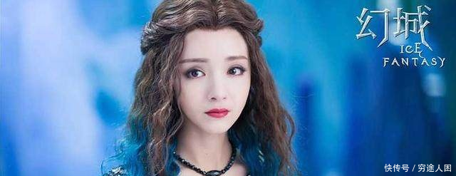 都是新疆美女,美貌不输古力娜扎迪丽热巴,却没