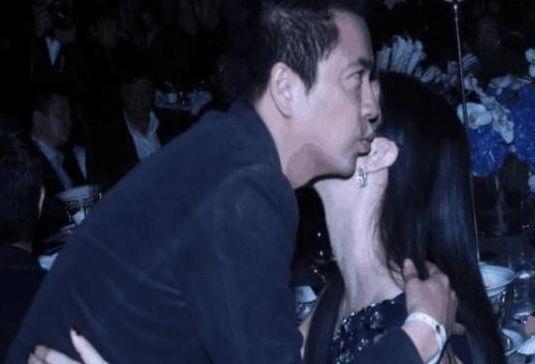 华谊总裁王中磊不雅照曝光,baby冰冰少儿不宜