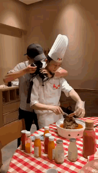 搞笑GIF:好妖娆的姿势,好有味道的一道菜 10bet十博官网登录
