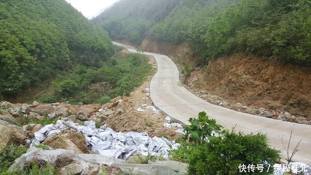 这是哪国总统跑到桂北的宝盖山来了?请你评判