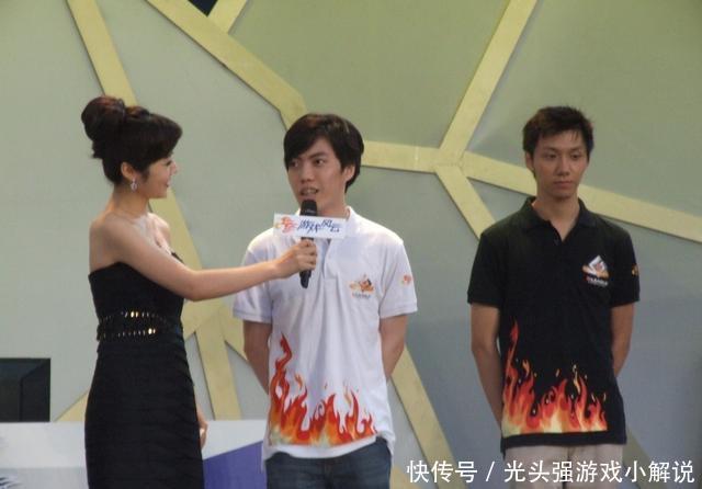 魔兽争霸3:职业选手Th000的无奈,直播还是打比