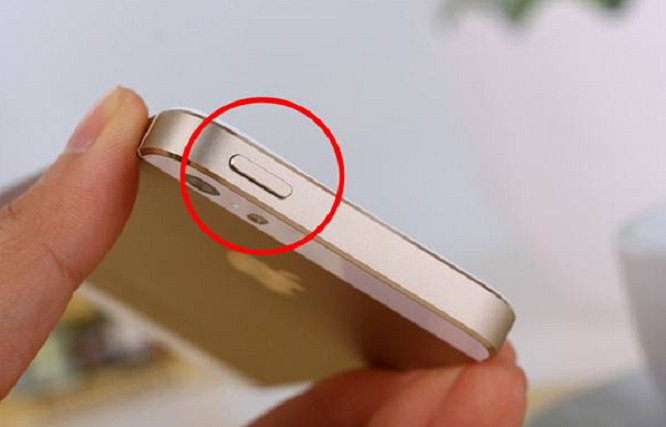 手机摔黑屏了怎么办