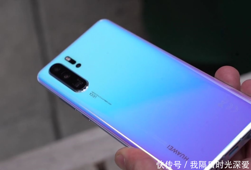 华为P30打破僵局 涨价卖得比三星S10贵!