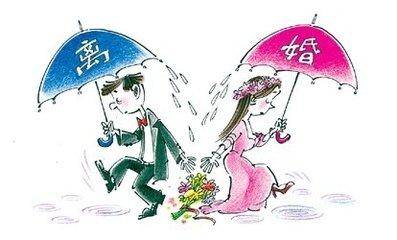 一个离过婚的女人,男人照样喜欢!所以不要因为离过婚而自卑!