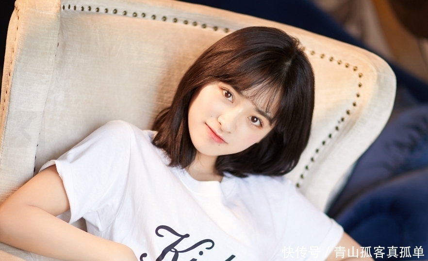 她回到八零,军官丈夫跪在床前求别离婚,今生打