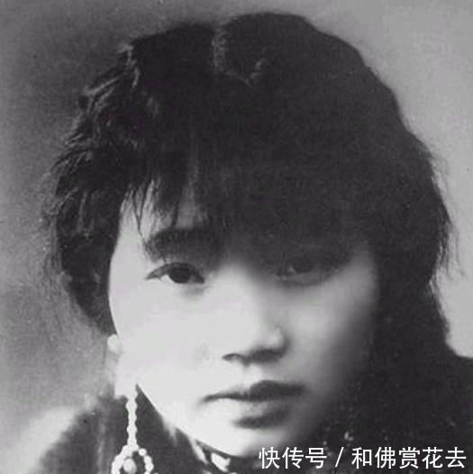 刘文彩最美的姨太太16岁时美照，曾风光一时，死时草席都买不起