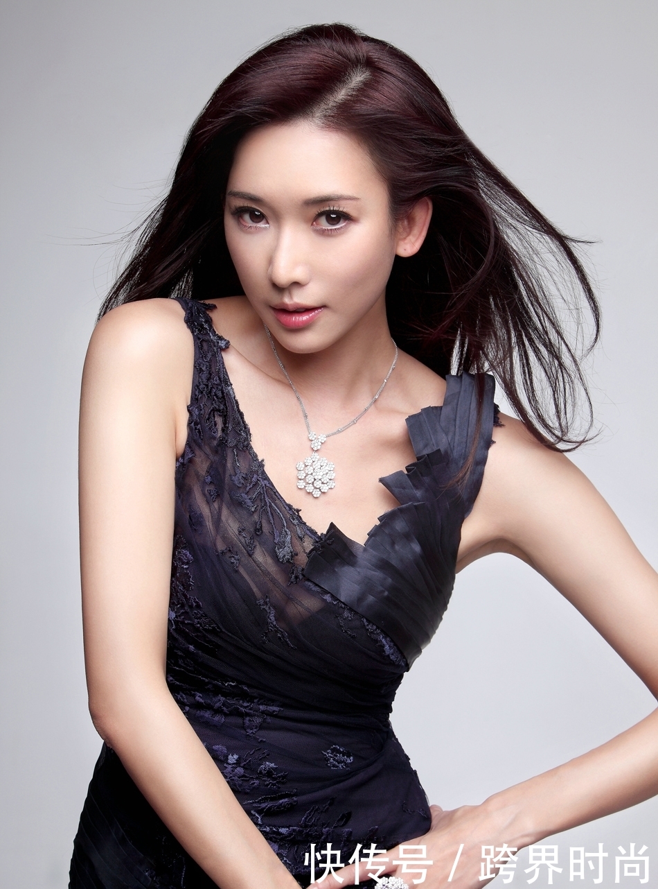 网曝赵丽颖产后首次复出即将出演综艺!与杨紫