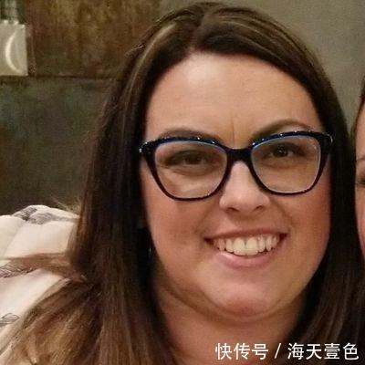 美国少年见街友没鞋穿买鞋送给他 街友感激地