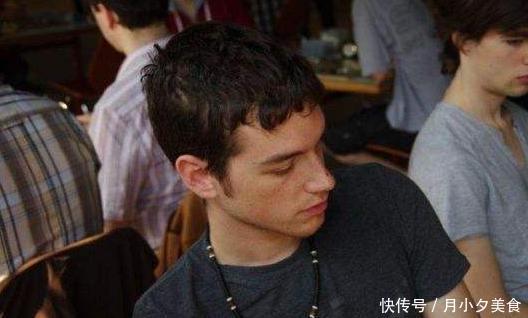 在中国待了8年的法国老外回国后, 感叹法国科