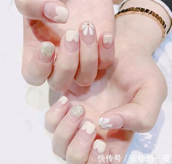 干净又好看,白色美甲图片2018款式