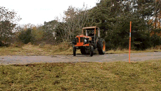 搞笑gif:来自学生的反击