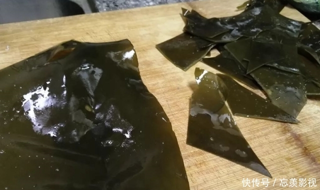 菜谱家的夏至大全:做法萝卜汤,咸口感美,家常粉海带花大叔的龙骨泡菜鲜味视频做法图片