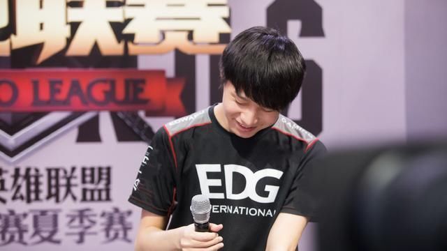 厂长明凯，厂长明凯女朋友微博？