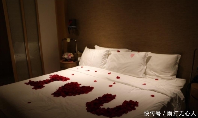白天住只有酒店房图片三四个小时,住的都是哪情趣内衣钟点英法图片