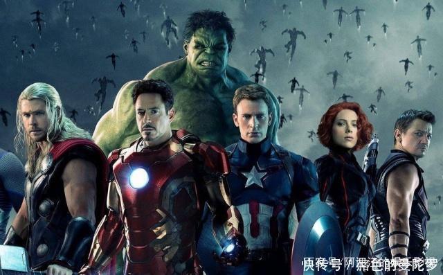 《复仇者联盟4》美队为什么能召唤雷神的锤子